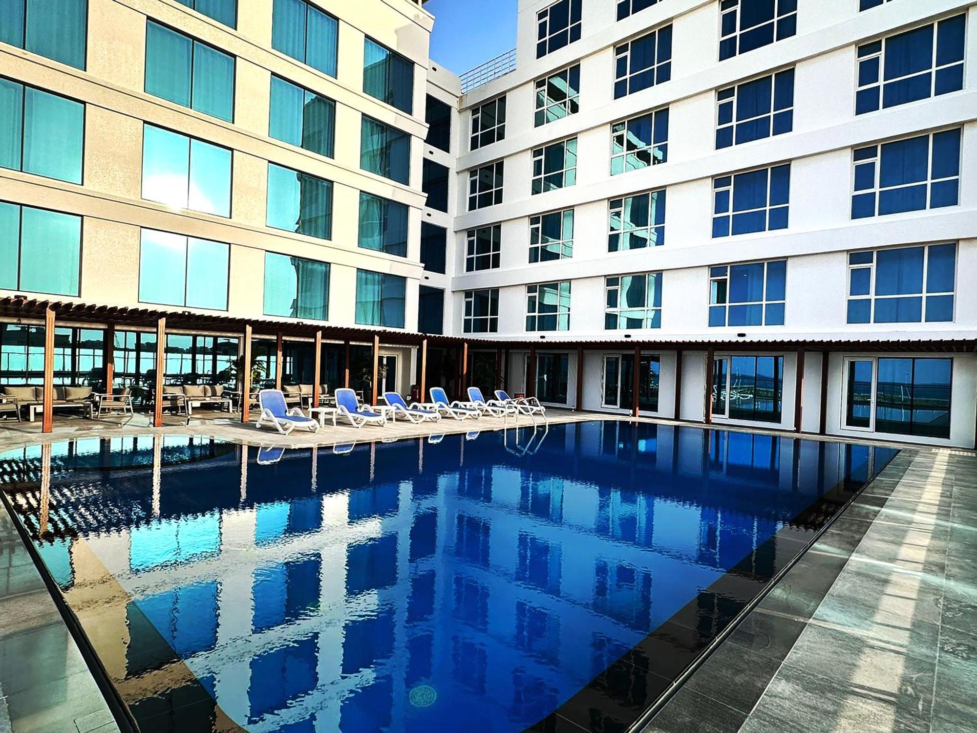 Sur Grand Hotel Екстер'єр фото